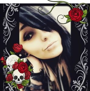 Meet your Posher, Nikki